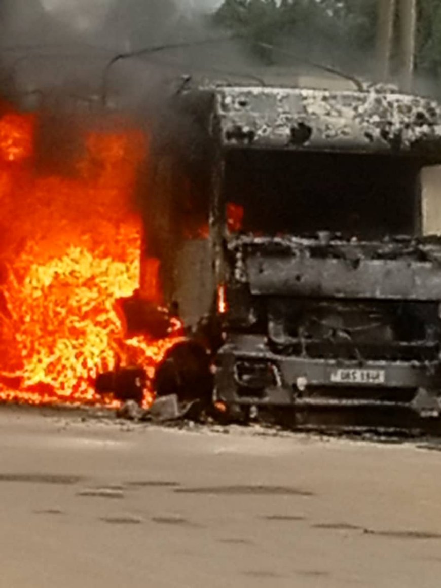 Maize Truck Bursts in Flames Near Katona Border