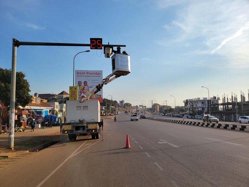 Museveni Orders Security, UNRA To Remove Nkumba Traffic Lights