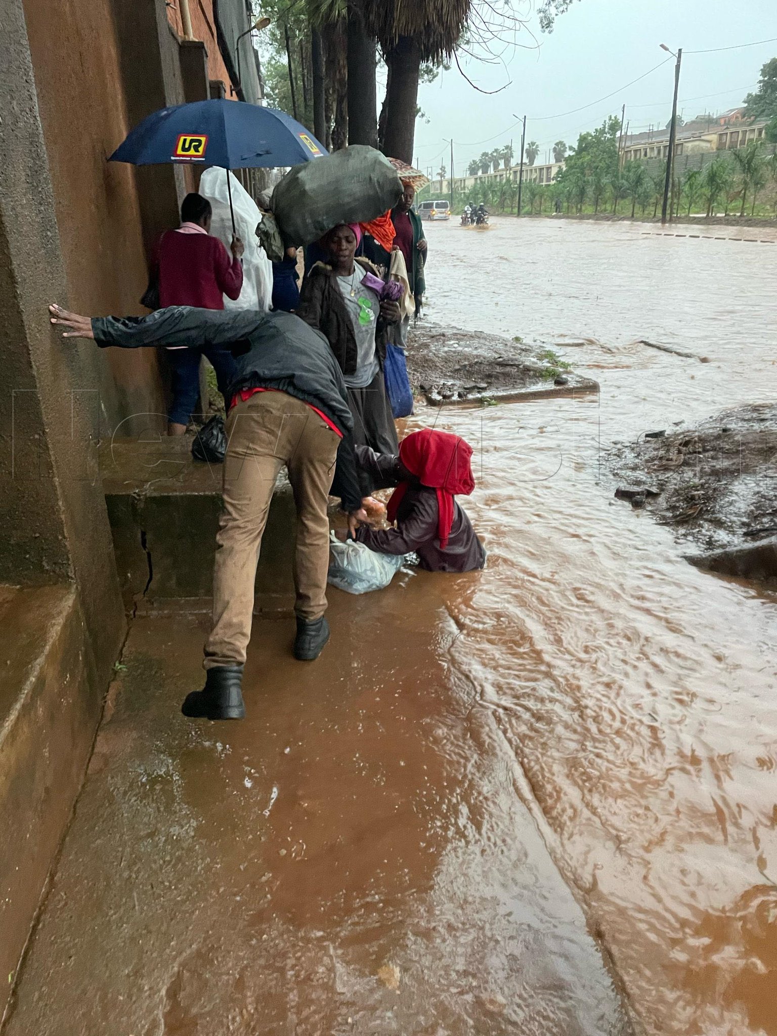 Five People Killed By Morning Heavy Rains; Police.