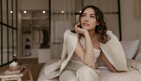 11 Signs Someone You Care About Is Mentally Struggling (And How to Support Them)