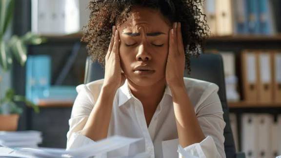 When Your Brain Feels Fuzzy: 9 Gentle Ways to Lift Mental Fog Today