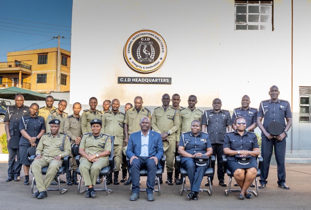 Shaping Strategic Minds! Police Commanders Visit CID Headquarters
